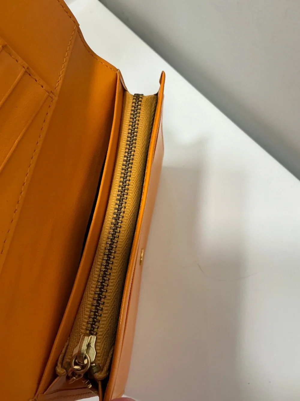 YSL compact gold leather bifold wallet - Picture 9 of 10